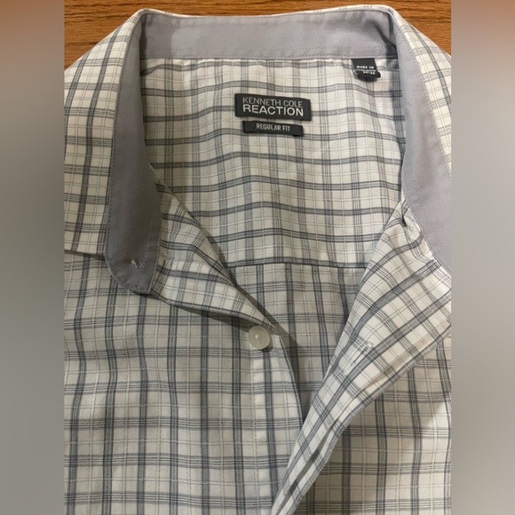 Kenneth Cole Reaction - Men’s Button-Down Dress Shirt - Long Sleeve - Picture 4 of 8